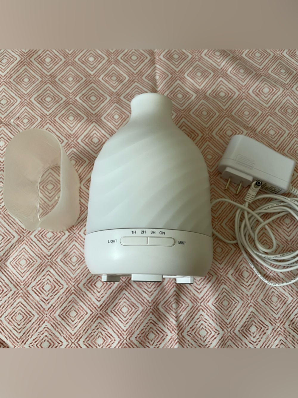 White Ultrasonic Aroma Diffuser with Timer and Light
